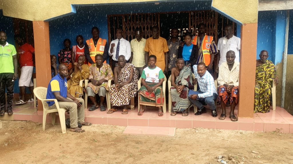 DCE Visits fire victim at Kaabre