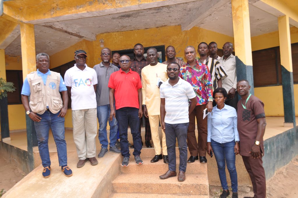DCE VISITS DEPARTMENT OF AGRIC